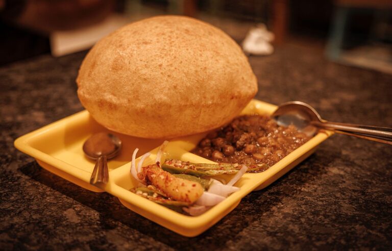 Bhature chole